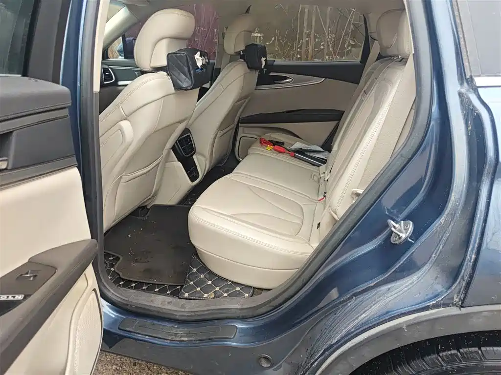 Voyager imported 2019 2.0T two-wheel drive exclusive version, National VI купить на сайте DeffCars