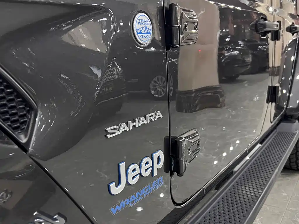 Wrangler New Energy 2021 Four-door 2.0T 4xe Sahara купить на сайте DeffCars
