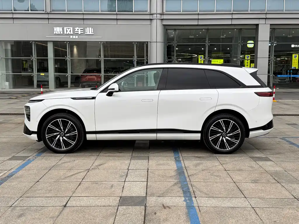 Xpeng G9 2024 570 Max купить на сайте DeffCars