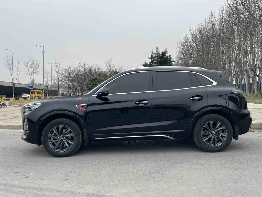 Hongqi HS5 2023 2.0T Qixiang Pro version купить на сайте DeffCars