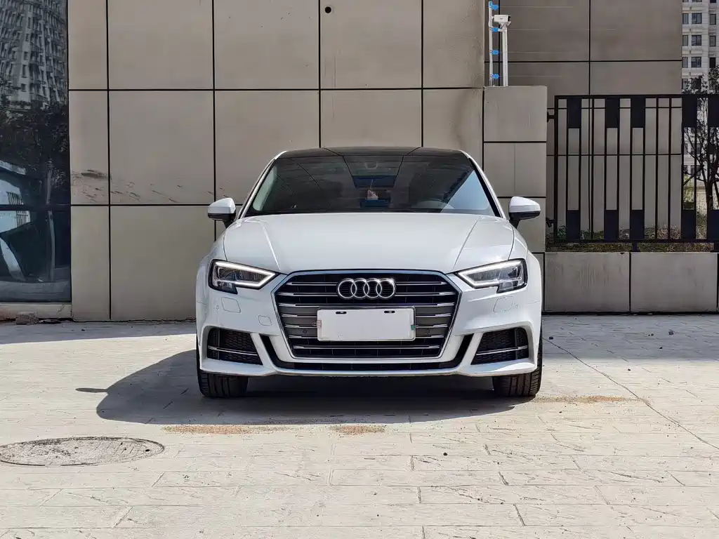 Audi A3 2020 Limousine 35 TFSI Fashion Type National VI купить на сайте DeffCars