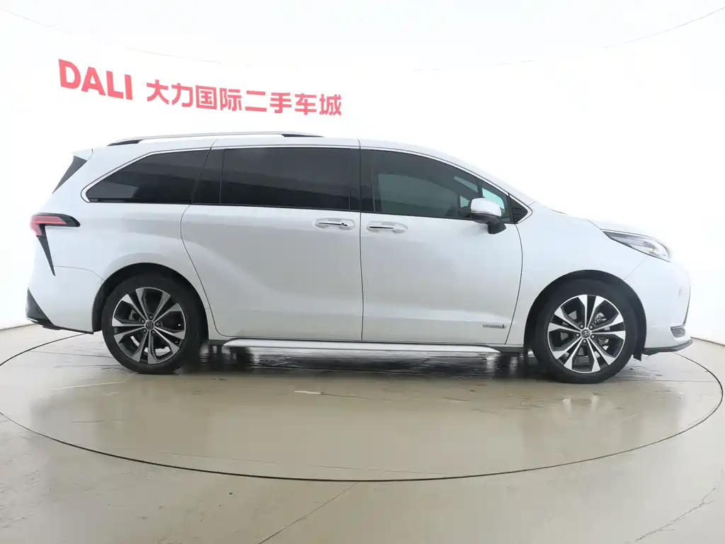 Grevia 2023 2.5L Hybrid Premium PLUS Edition купить на сайте DeffCars