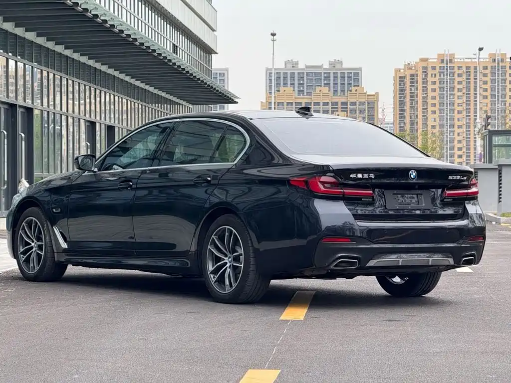 BMW 5 Series New Energy 2022 Model 2 535Le M Sports Package купить на сайте DeffCars
