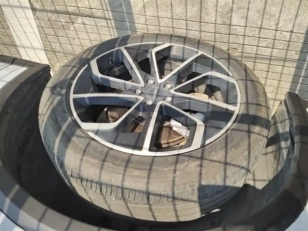 Lynk & Co 01 2023 1.5TD EM-F AM купить на сайте DeffCars