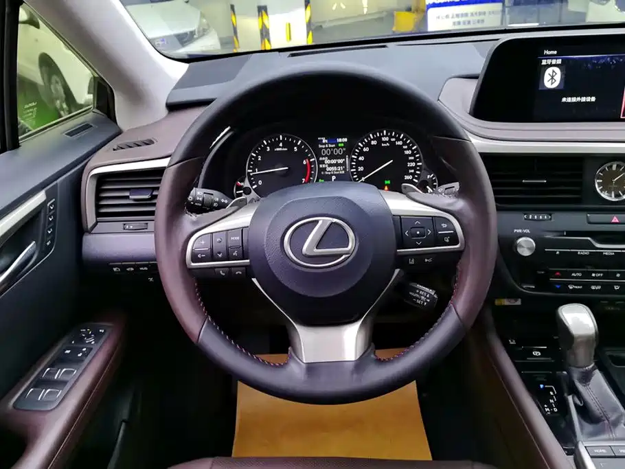 Lexus RX 2020 facelift 300 four-wheel drive elegant version купить на сайте DeffCars