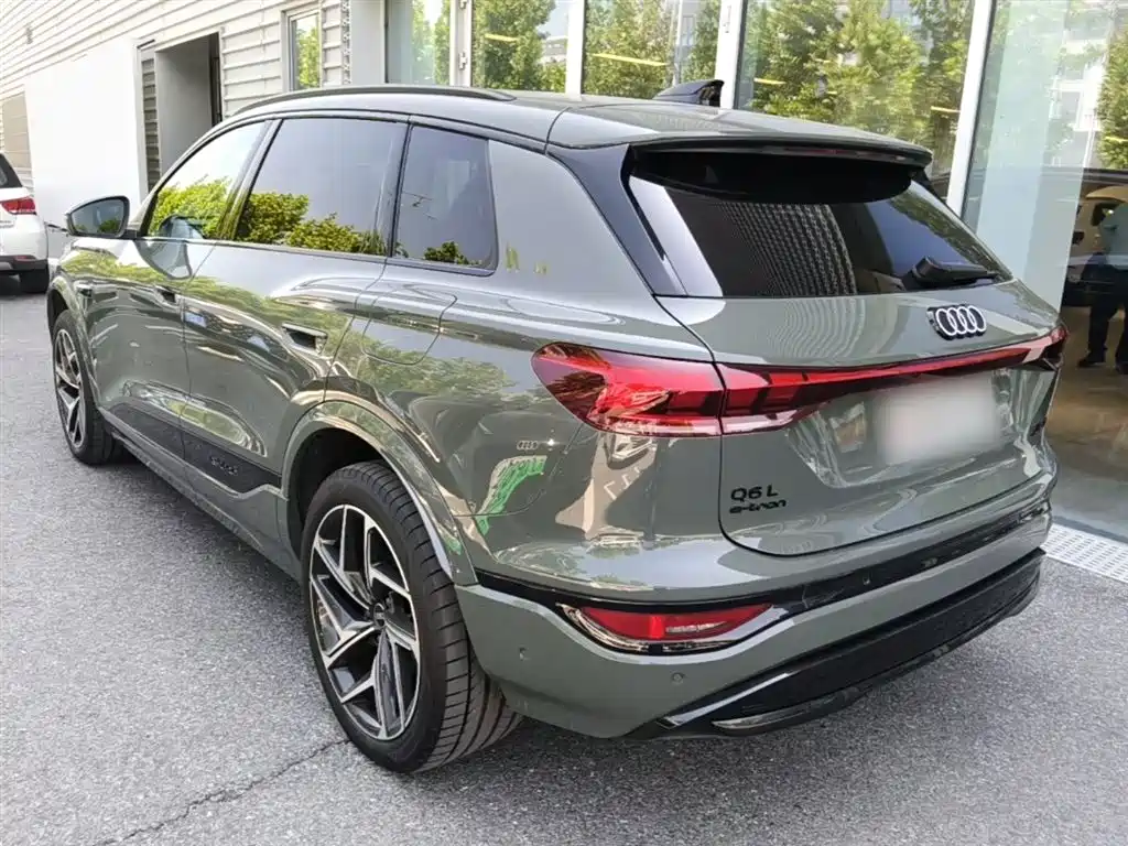 Audi Q6L e-tron 2026 first pilot version купить на сайте DeffCars