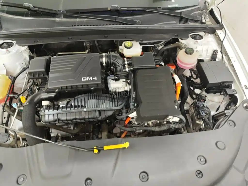 Qin PLUS 2024 Honor Edition DM-i 55KM Leading Model купить на сайте DeffCars