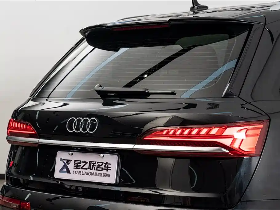 Audi Q7 2024 45 TFSI quattro S line sports купить на сайте DeffCars