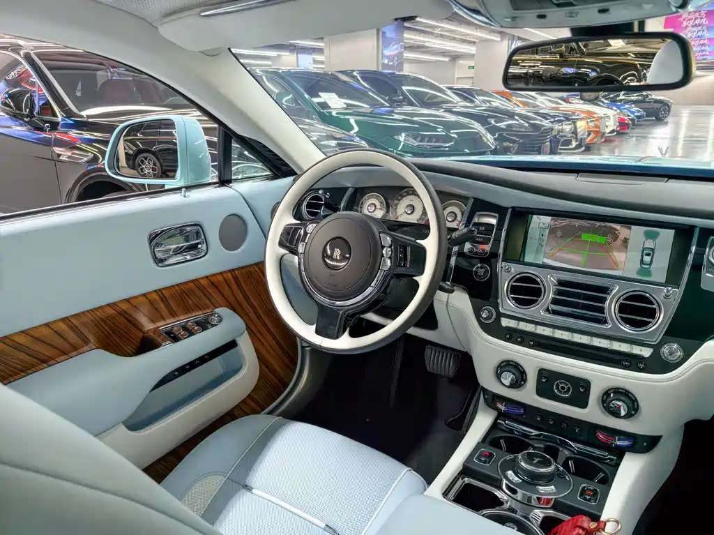 Phantom 2013 6.6T standard model купить на сайте DeffCars