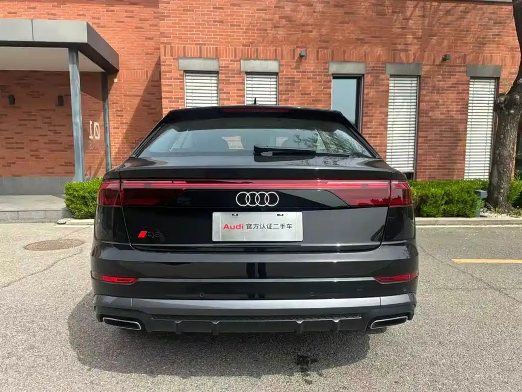 Audi Q8 2024 55 TFSI luxury and dynamic model купить на сайте DeffCars
