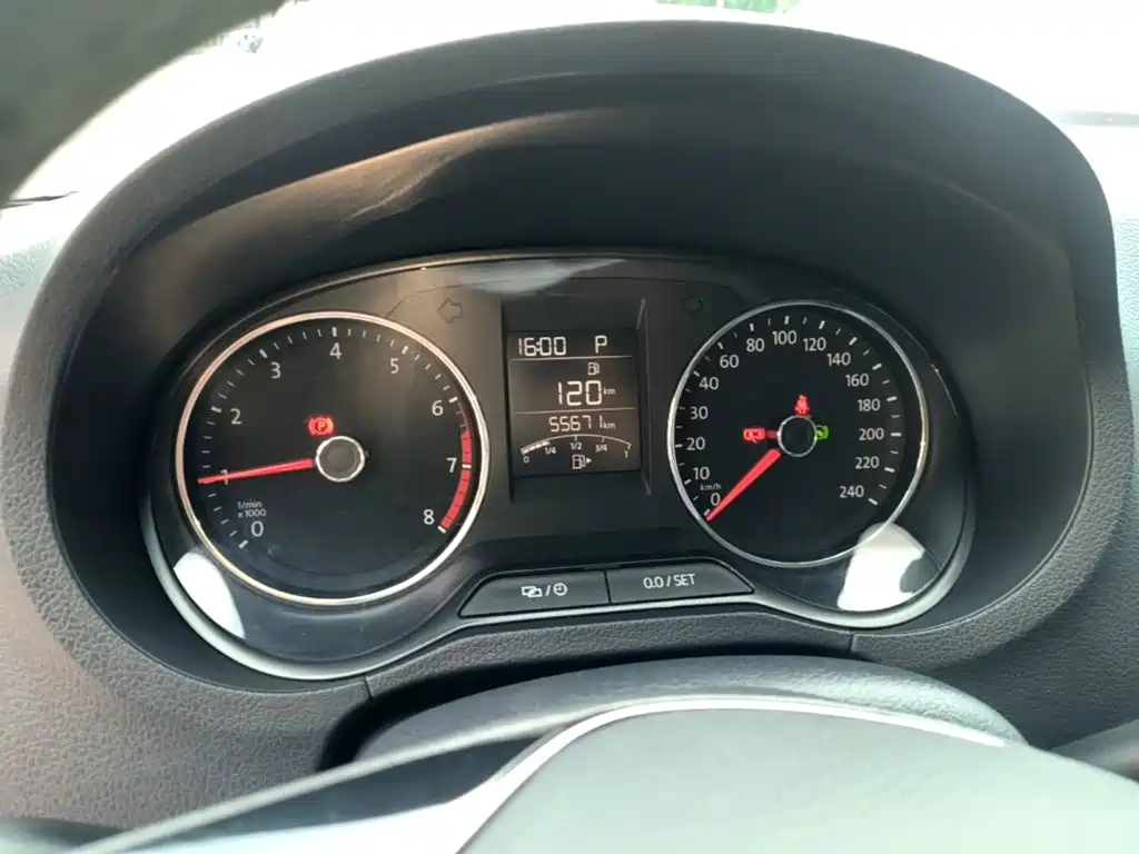 Polo 2018 1.5L automatic safety model купить на сайте DeffCars