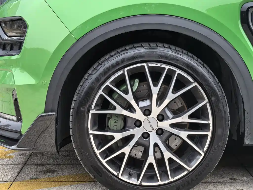 Lynk & Co 05 2022 05+ 2.0TD Automatic Performance Package купить на сайте DeffCars