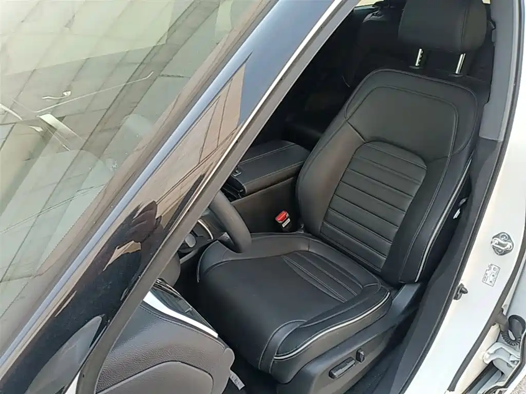 Honda UR-V 2017 240TURBO 2WD Classic Edition National VI купить на сайте DeffCars