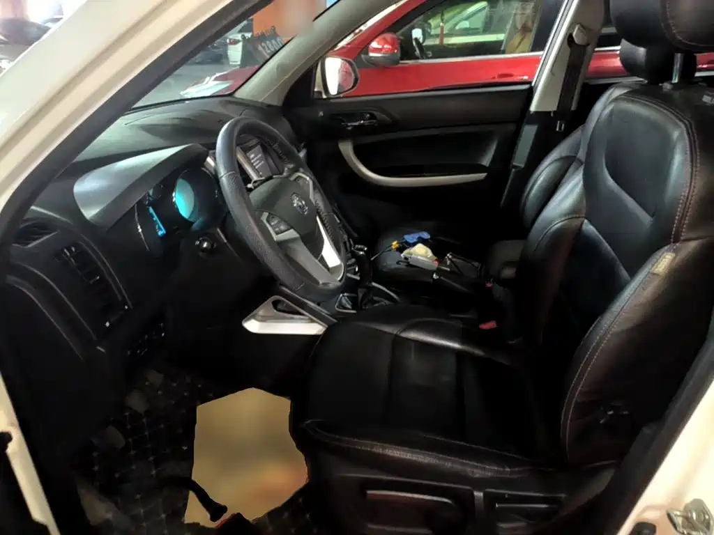 Changan CS35 2015 1.6L Manual Premium Type National IV купить на сайте DeffCars