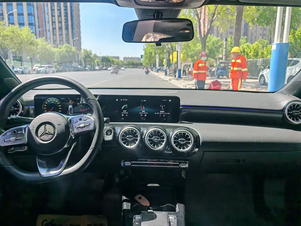 Mercedes-Benz A-Class 2021 A 200 L Sports Sedan Fashionable купить на сайте DeffCars