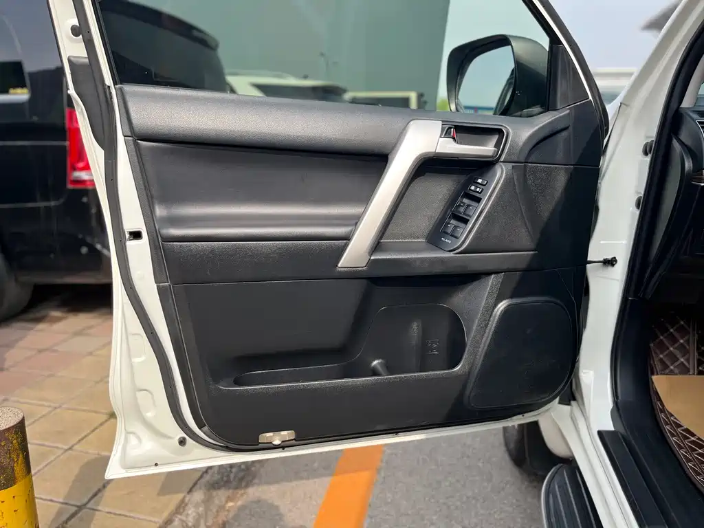 Prado 2019 3.5L automatic TX-L exclusive version купить на сайте DeffCars