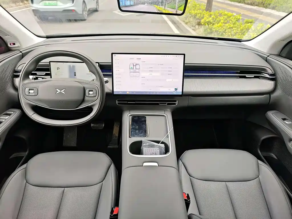 Xpeng G6 2025 model 625 long battery life Max flagship version купить на сайте DeffCars