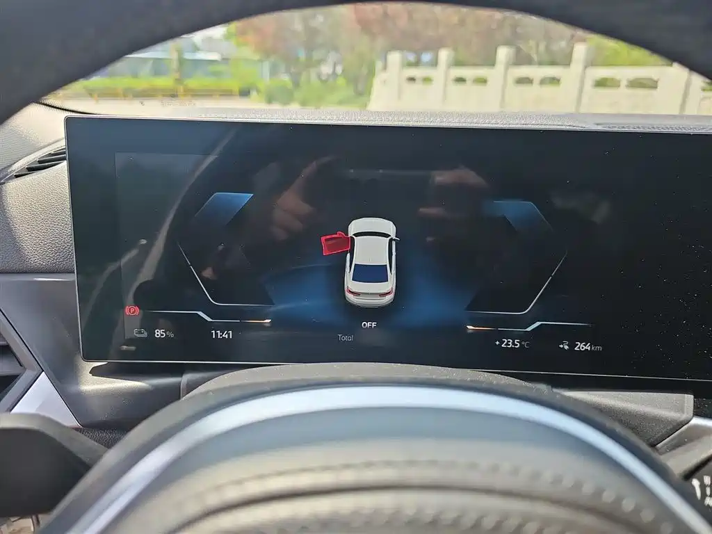 BMW i3 2022 eDrive 35 L купить на сайте DeffCars