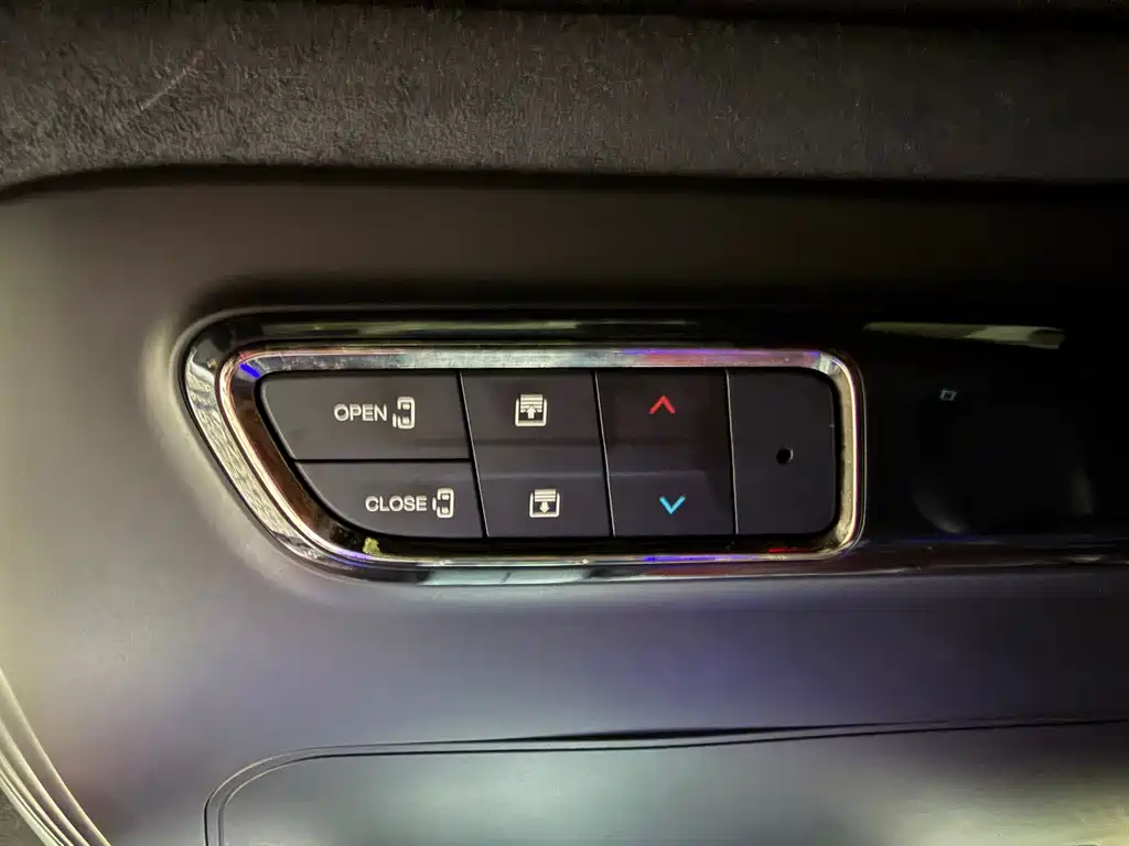 Trumpchi M8 2023 Grandmaster Series Dual Engine Extreme Edition купить на сайте DeffCars