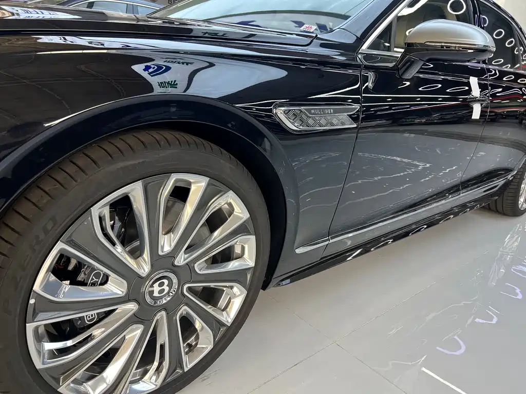 Flying Spur 2024 4.0T V8 Mulliner купить на сайте DeffCars