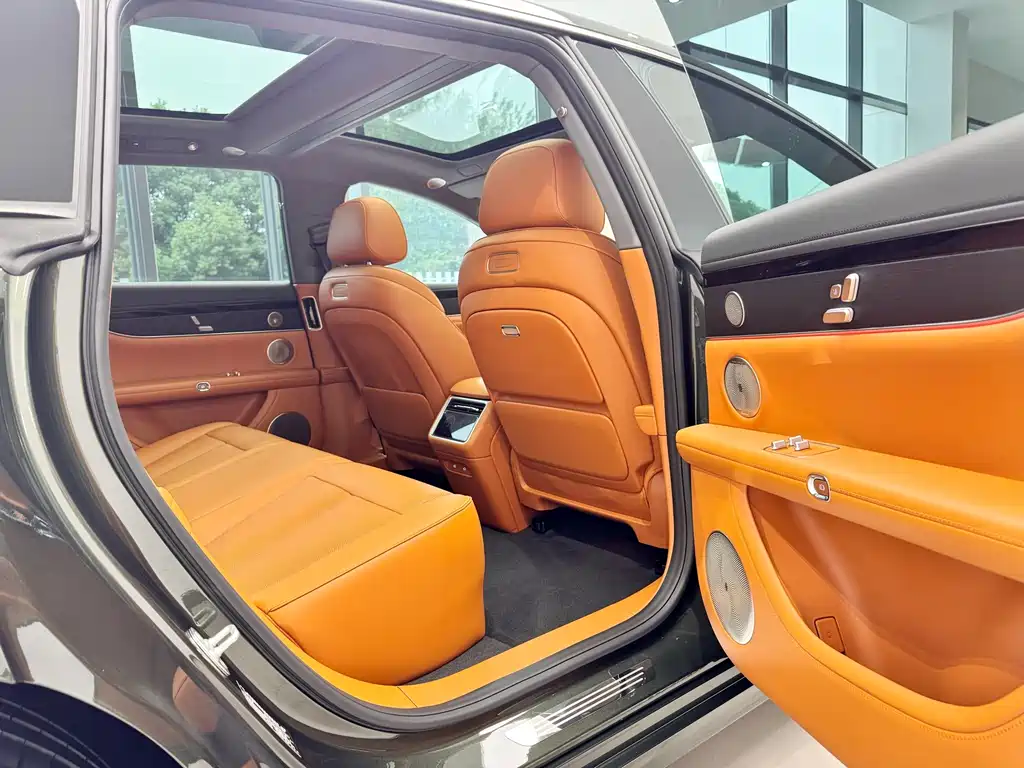 Xiangjie S9T 2025 pure electric four-wheel drive Ultra 192-line lidar) купить на сайте DeffCars