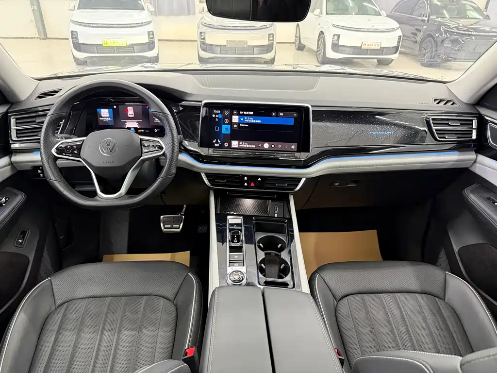 Touron 2022 380TSI four-wheel drive luxury version купить на сайте DeffCars