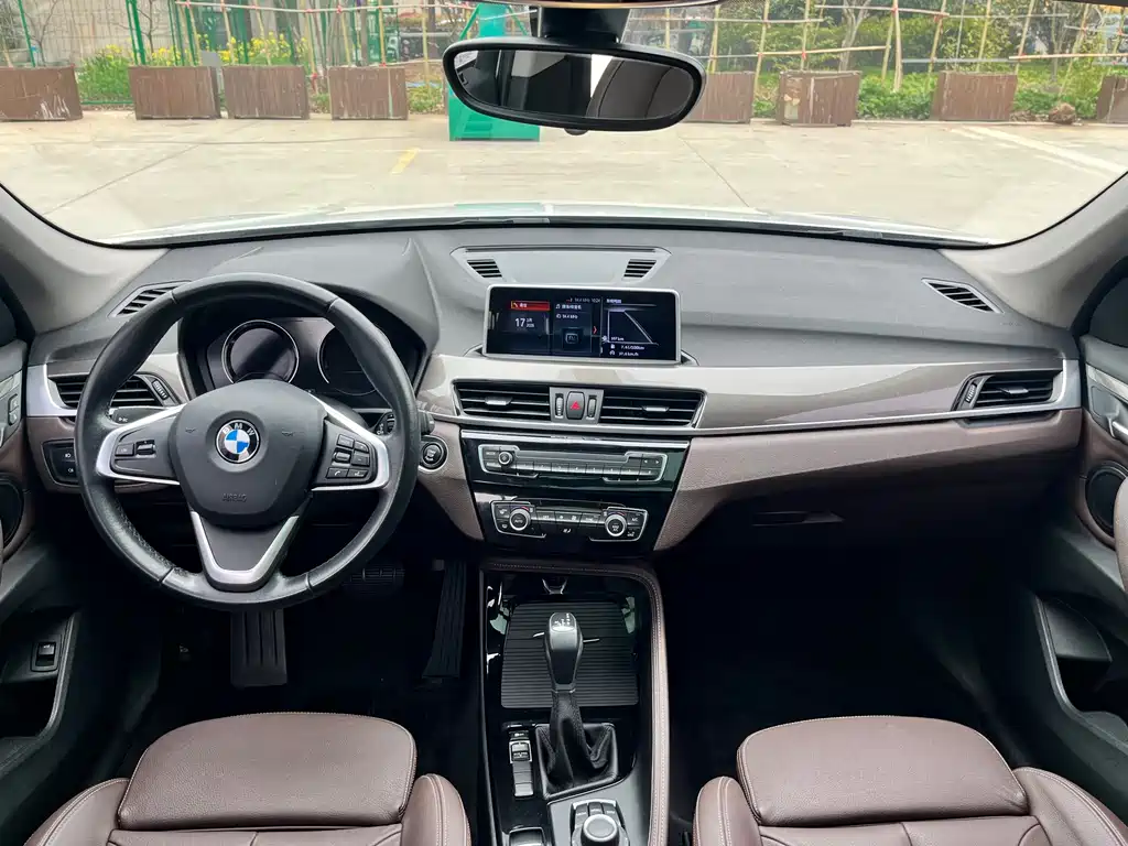 BMW X1 2019 sDrive18Li Exclusive Model купить на сайте DeffCars