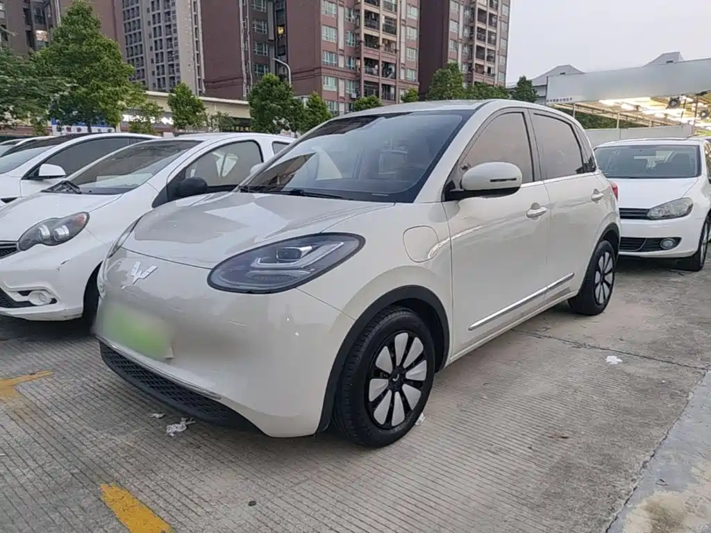 Wuling Bingo 2023 model 333km Lingxi Internet+ model купить на сайте DeffCars