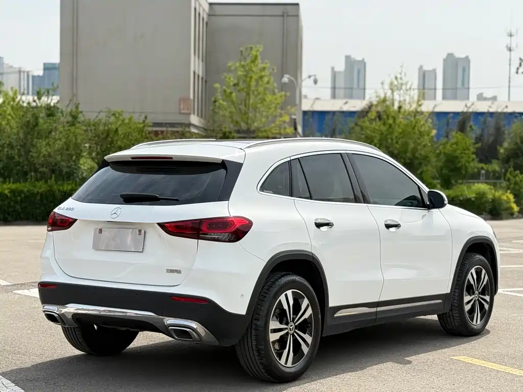 Mercedes-Benz GLA 2020 GLA 200 купить на сайте DeffCars