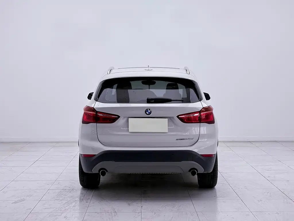 BMW X1 2019 sDrive20Li leading model купить на сайте DeffCars