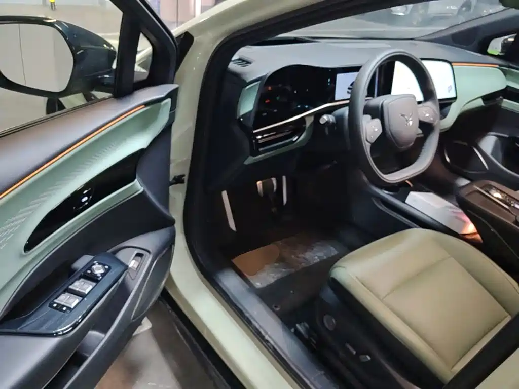Red Flag Hongqi EH7 2025款 690 智选版 купить на сайте DeffCars