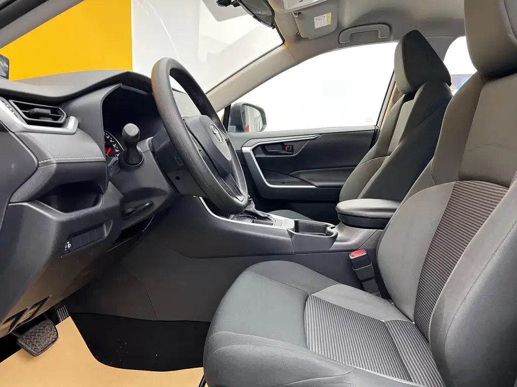 Wilanda 2024 2.0L CVT two-wheel drive leading version купить на сайте DeffCars