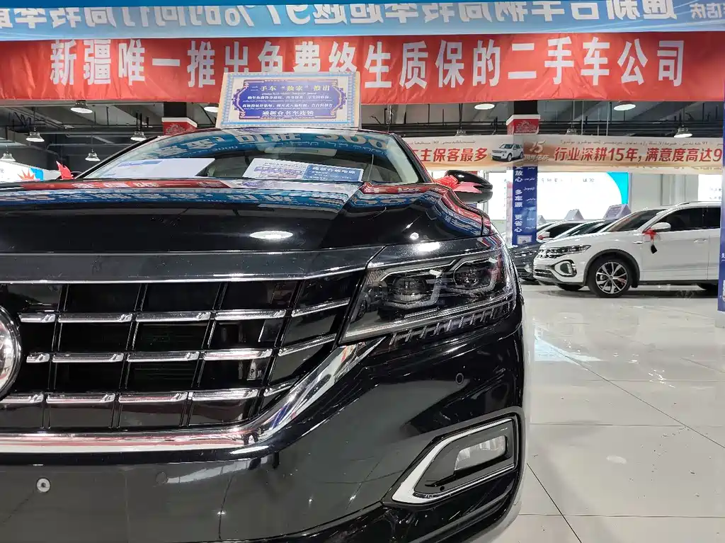 Passat 2019 330TSI Premium Edition National V купить на сайте DeffCars