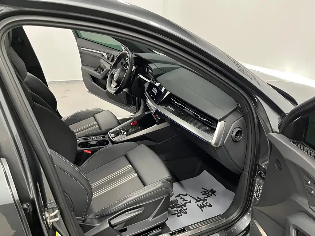 Audi A3 2023 facelift Sportback 35 TFSI stylish and sporty купить на сайте DeffCars