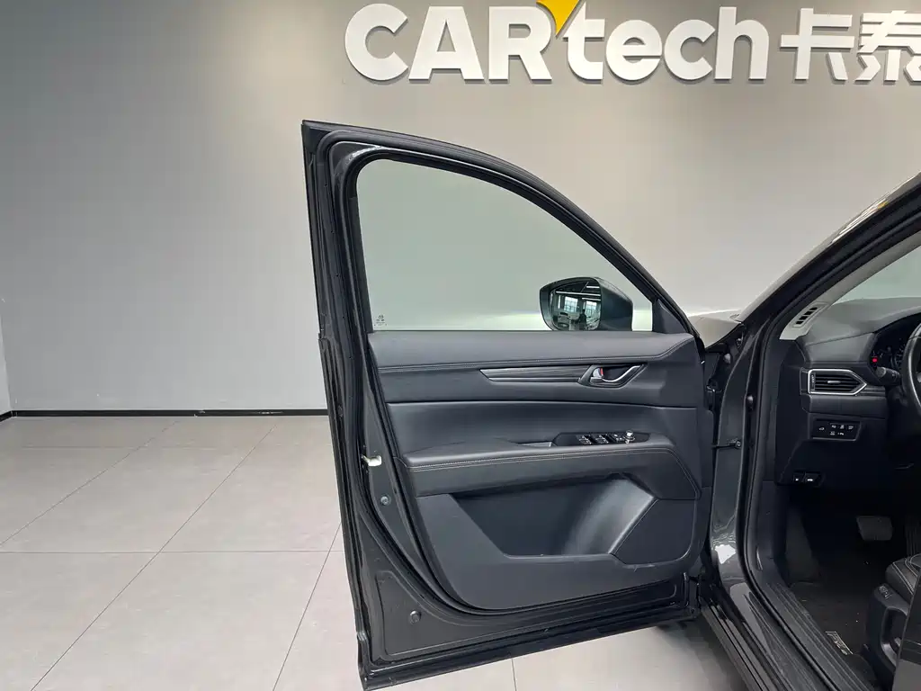 Mazda CX-5 2021 2.5L automatic four-wheel drive Black Knight купить на сайте DeffCars