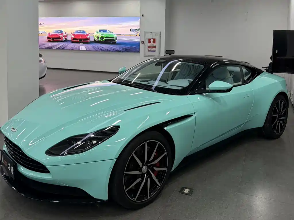 Aston Martin DB11 2017 4.0T V8 купить на сайте DeffCars