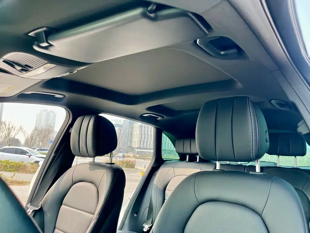 Mercedes-Benz GLC 2018 GLC 300 4MATIC Dynamic купить на сайте DeffCars