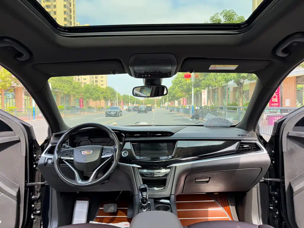 Cadillac XT6 2021 28T six-seat four-wheel drive luxury model купить на сайте DeffCars