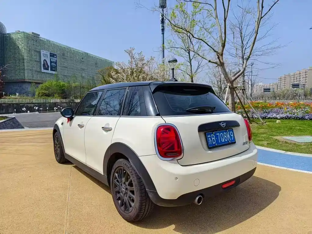 Mini 2018 1.5T COOPER Classic Five-Door Edition купить на сайте DeffCars