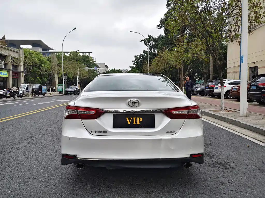 Camry 2019 2.5G Deluxe Edition National VI купить на сайте DeffCars