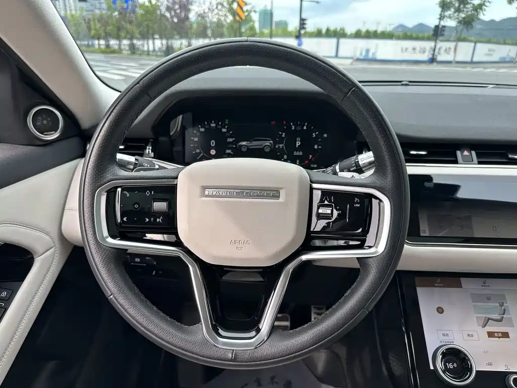Range Rover Evoque 2021 Evoque L 249PS R-Dynamic First edition купить на сайте DeffCars