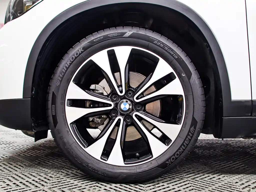 BMW X1 2022 sDrive20Li Fashion Model купить на сайте DeffCars