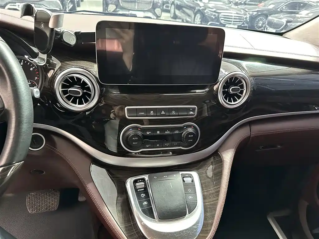 Vito 2021 2.0T Elite Edition 7 seats купить на сайте DeffCars