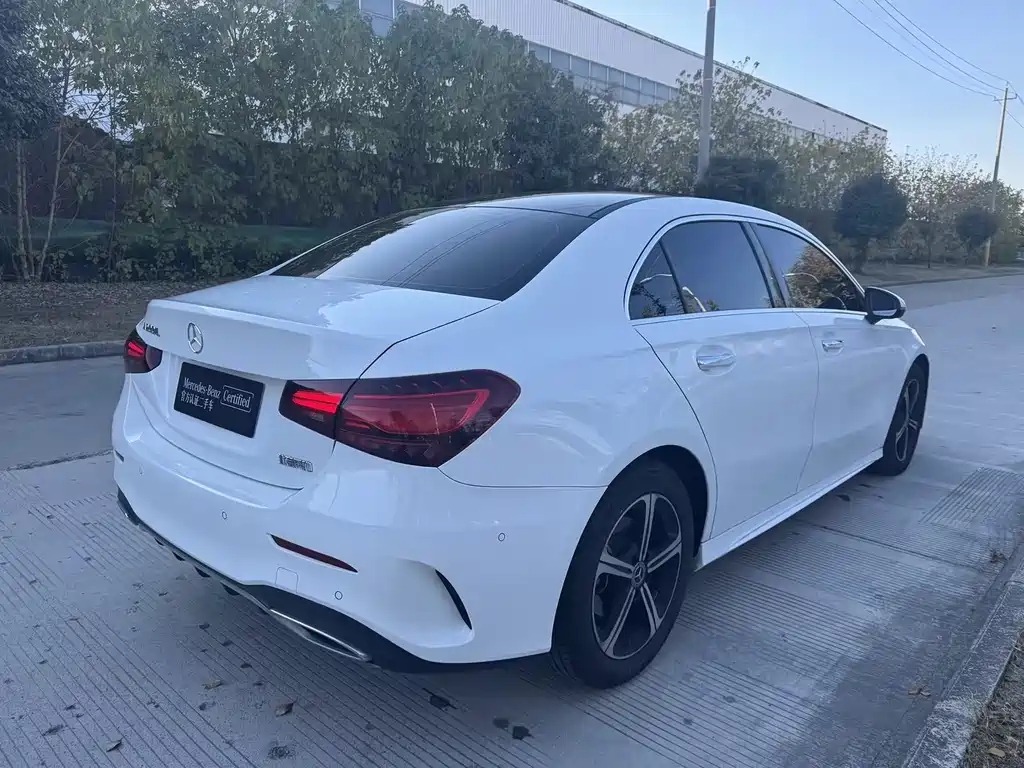Mercedes-Benz A-Class 2024 A 200 L Fashion купить на сайте DeffCars