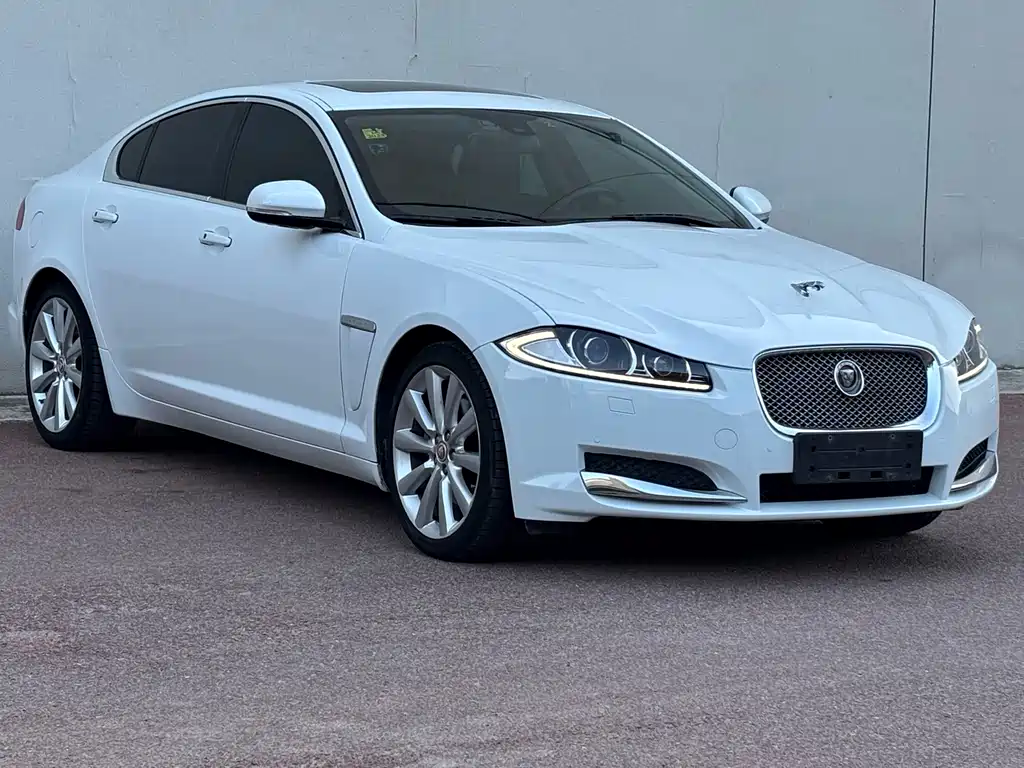 Jaguar XF 2015 XF 2.0T 80th Anniversary Collection Deluxe Edition купить на сайте DeffCars