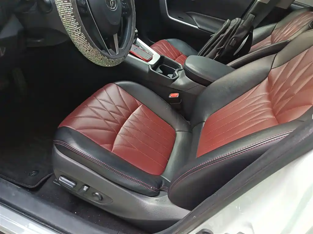 RAV4 Rongfang 2020 2.0L CVT two-wheel drive fashion version купить на сайте DeffCars