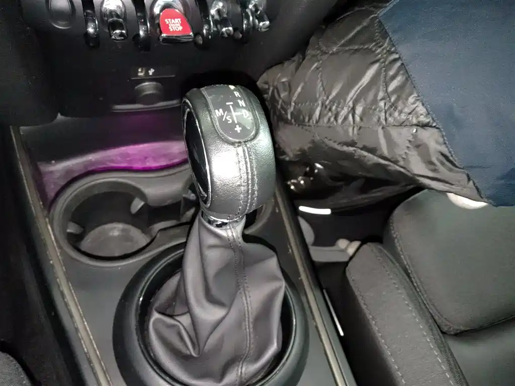 MINI COUNTRYMAN 2018 1.5T COOPER ALL4 Classic купить на сайте DeffCars