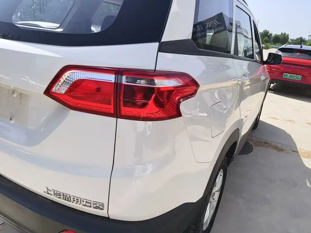 Hongguang S3 2019 1.5L Manual Standard Type National VI купить на сайте DeffCars
