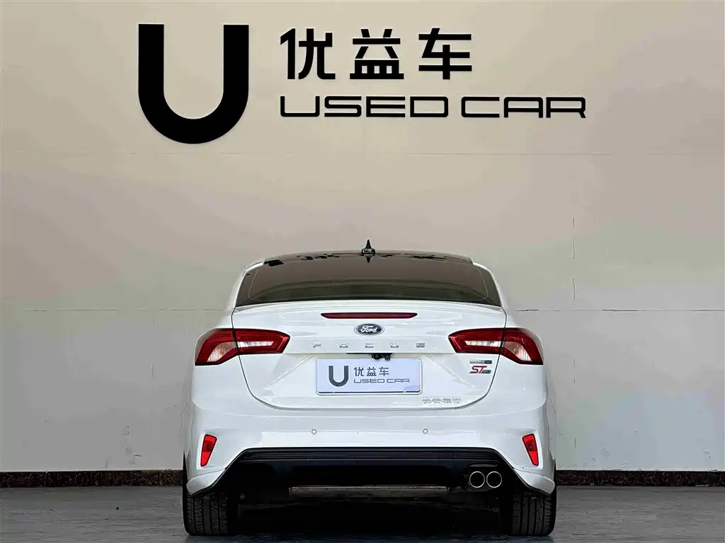 Focus 2021 Sedan EcoBoost 180 Automatic ST Line купить на сайте DeffCars