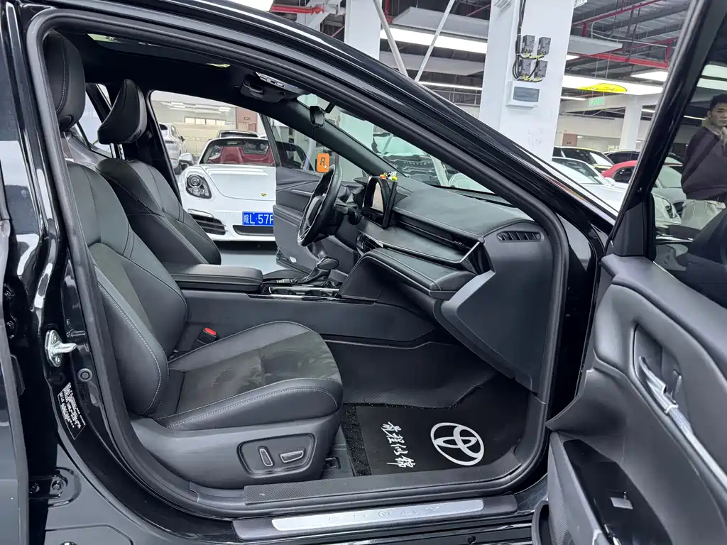 Camry 2024 Dual Engine 2.0HS Sports Edition купить на сайте DeffCars
